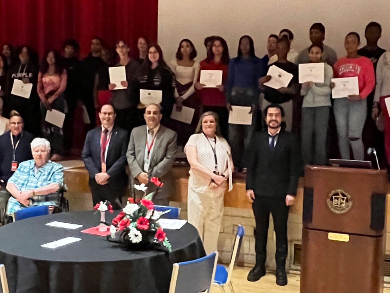 Salem Public Schools Seal of Biliteracy 2025